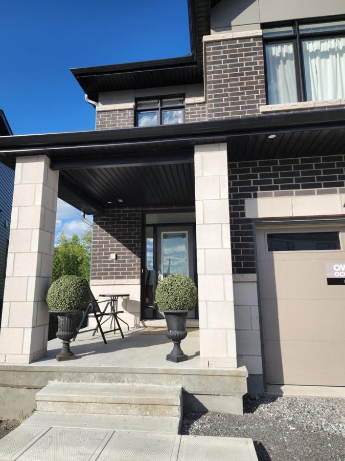 Place You Can Call Home !!! Near Ottawa Airport Экстерьер фото