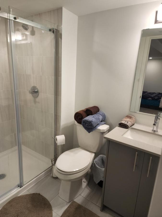 Place You Can Call Home !!! Near Ottawa Airport Экстерьер фото